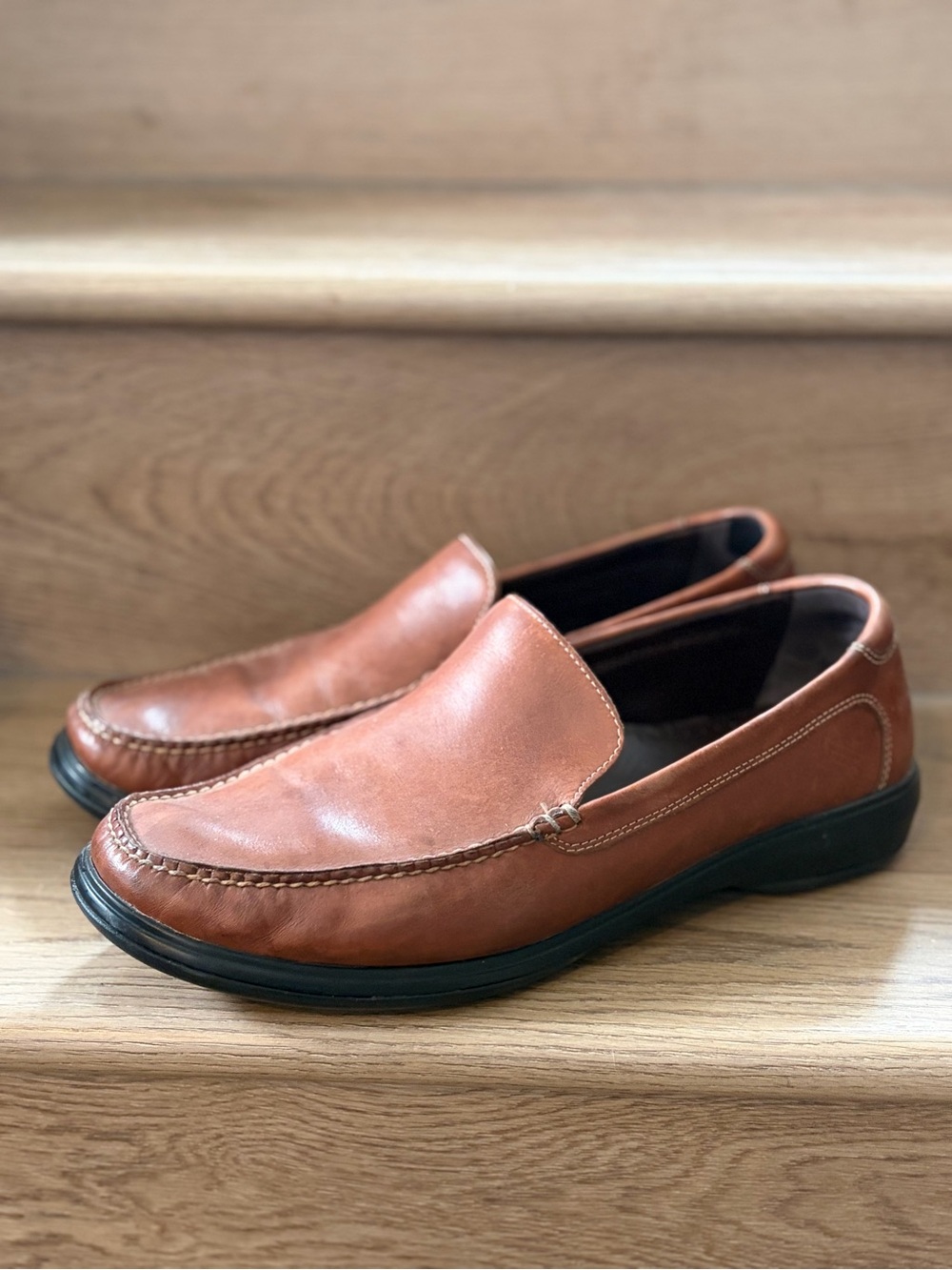 Cole Haan Men’s Classic Leather Slip-On Loafers in Brown size 12